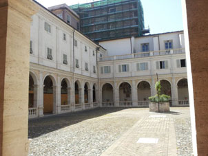 Restauro chiostro palazzo storico